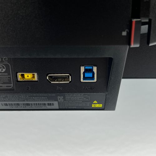 Lenovo TIO22GEN3 (Pantalla 22", Intel Core i5 de 8° Gen, 16GB DDR4, 480GB,  Windows 11 Pro) REMATE - CS074083