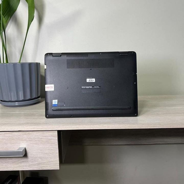 Notebook Dell Latitude 3400 (Pantalla 14″, Intel Core i3 de 8° Gen, 8GB DDR4, 256GB M.2, Teclado Japones, Windows 11 Pro) Reacondicionado REMATE - C001391