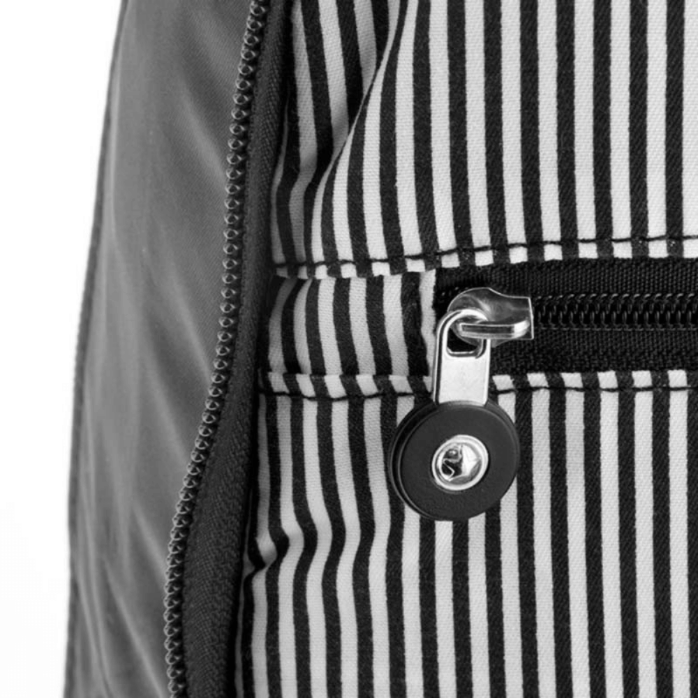 Mochila para Notebook Klip Xtreme Monaco KNB-426BL (Hasta 15.6", Nylon, Negra)