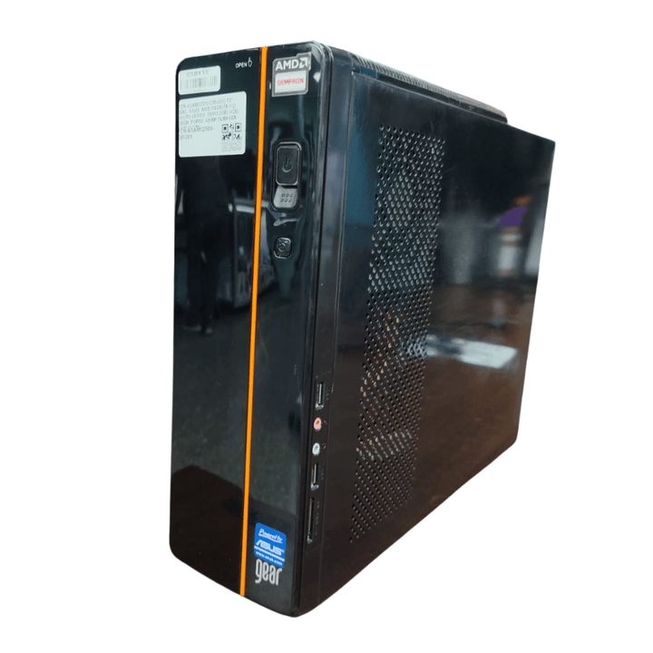 PC GEAR SLIM-68A (AMD Radeon HD 8200 R3, 2GB DDR3, 500GB HDD, Windows 10 Pro) Reacondicionado