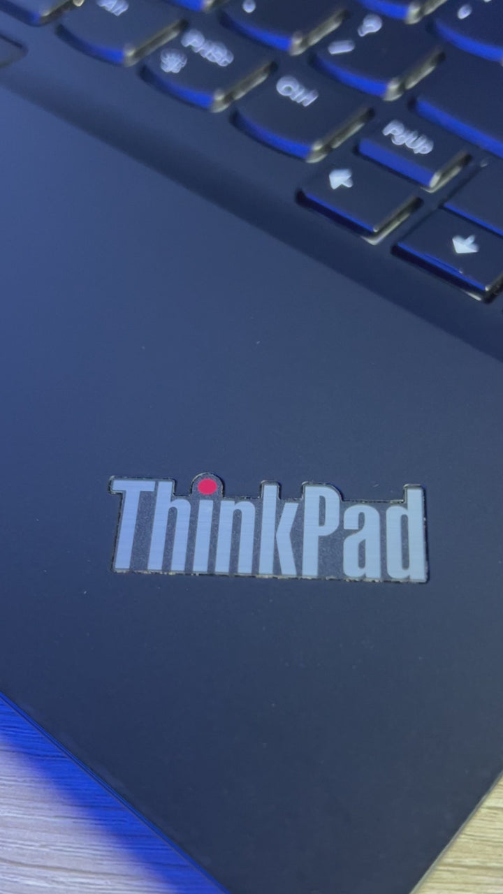 Notebook Lenovo ThinkPad E14 (Pantalla 14", Core i5 de 11° Generación, 16GB DDR4, 256GB M.2, Teclado Inglés, Windows 11 Pro) Reacondicionado