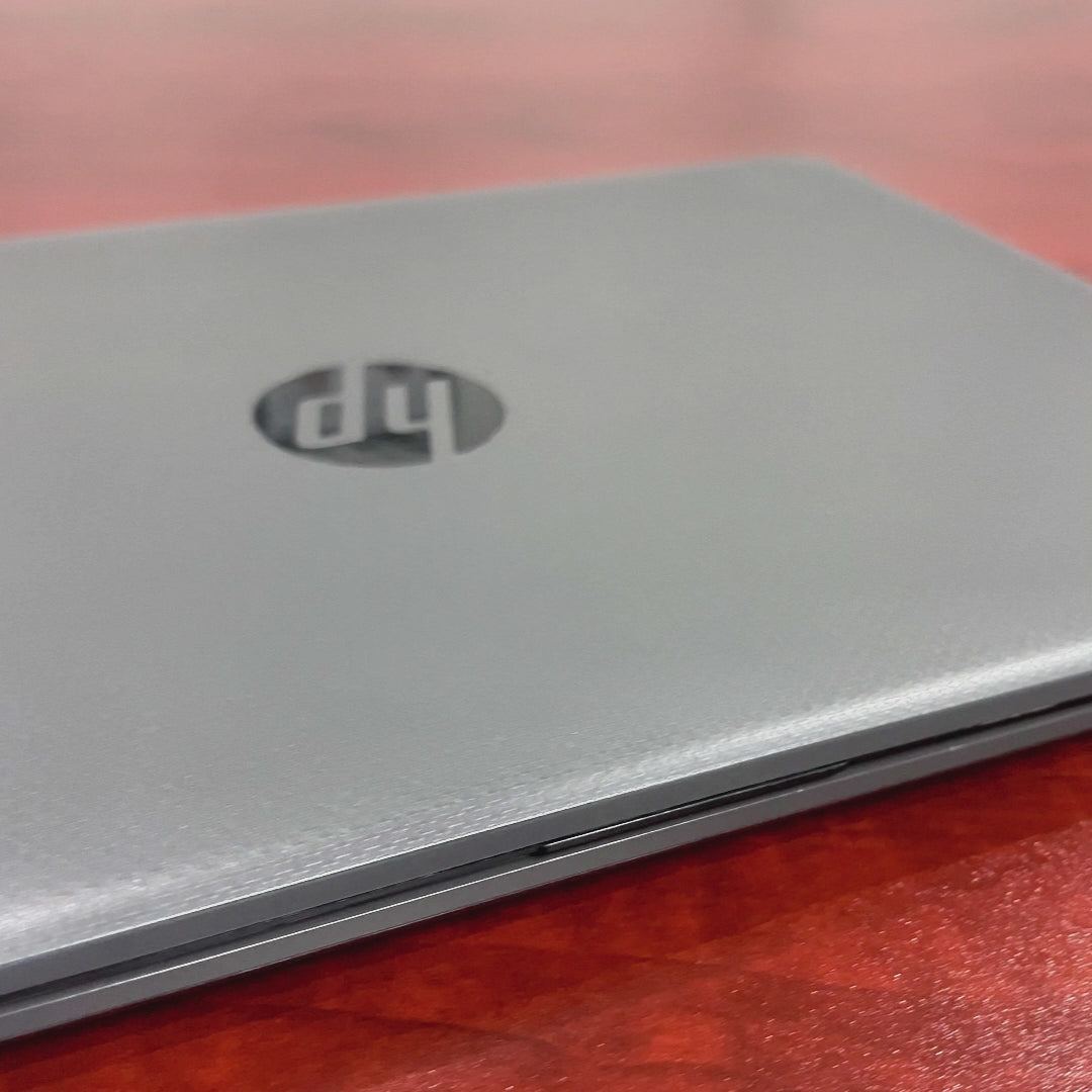 Notebook HP 245 G8 (Pantalla 14" FHD, AMD Ryzen 5 5500U, 16GB DDR4, 256GB M.2, Teclado Español, Wi-Fi, Windows 11 Pro) Reacondicionado